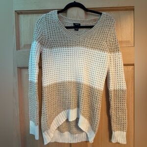 Women's Small Beige and White Knit Sweater